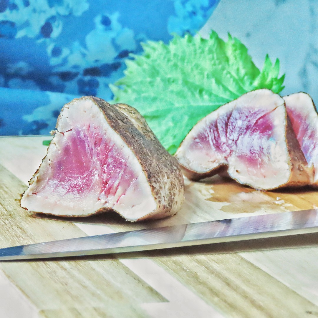 Hi! Do you quickly get a rush of blood to your head, sweat at night whatever the season, and on top of that, have dry eyes?.If you quickly get a rush of blood to your head, have night sweat, or irregular hours, the disturbed kidney might be causing your dry eyes..I recommend 【skipjack tuna】 if you suffer from disturbed kidney type dry eyes!.When the kidney is disturbed, the body tends to accumulate heat. That is why the disturbed kidney type dry eyes show symptoms like the rush of blood to the head or night sweat.Skipjack tuna can supplement the kidney energy expended by aging or overwork.Not only aging but over-fatigue can disturb kidneys. So, if you find disturbing kidney symptoms, that is your body saying, “I need rest.”.Skipjack tunaFlavor/ sweet, neutralEntered Meridians/ kidney, spleenSupplement blood and qi, strengthen the stomach, supplement kidney energy..#healthyfood#medicinalfood#fruits #miso#日本を元気にするご飯#ヘルシーフード#手作り発酵ジュース #発酵 #発酵フルーツ #発酵リビングフード#発酵リビングフード#美肌薬膳 #beautyTCM #dryeyes #aging#Jing #nightsweat#skipjacktuna #kidneyenergy#TCM #TCMtherapist#手作り味噌体験#発酵麹調味料#発酵麹調味料マイスター#くらし薬膳 #くらし薬膳美容アドバイザーhttps://www.kurashi-yakuzen.net/